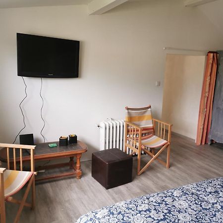 Logis St Cyrien Hotel Saint-Cyr-en-Val Luaran gambar