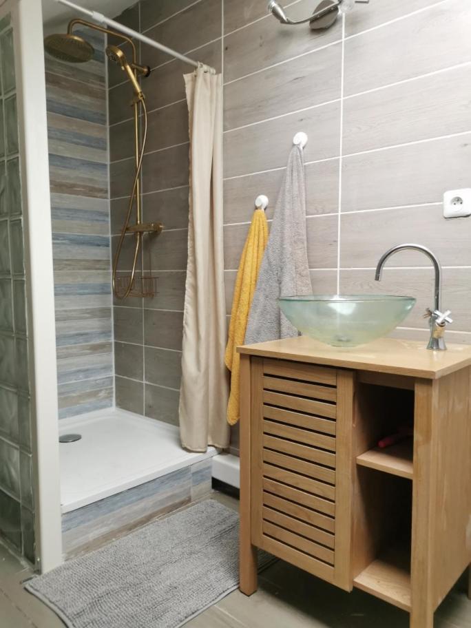 Logis St Cyrien Hotel Saint-Cyr-en-Val Luaran gambar